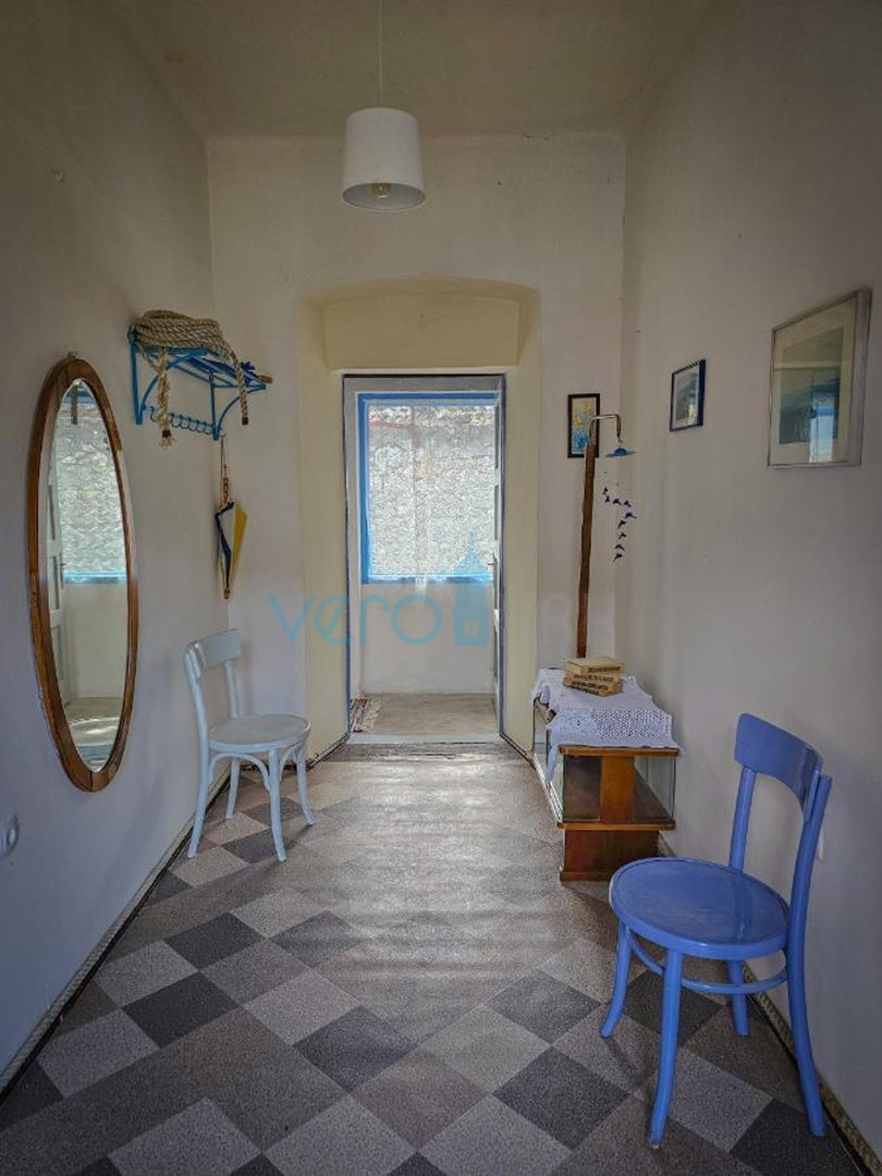 Bakar, ultima della fila, casa vicino al mare, in vendita