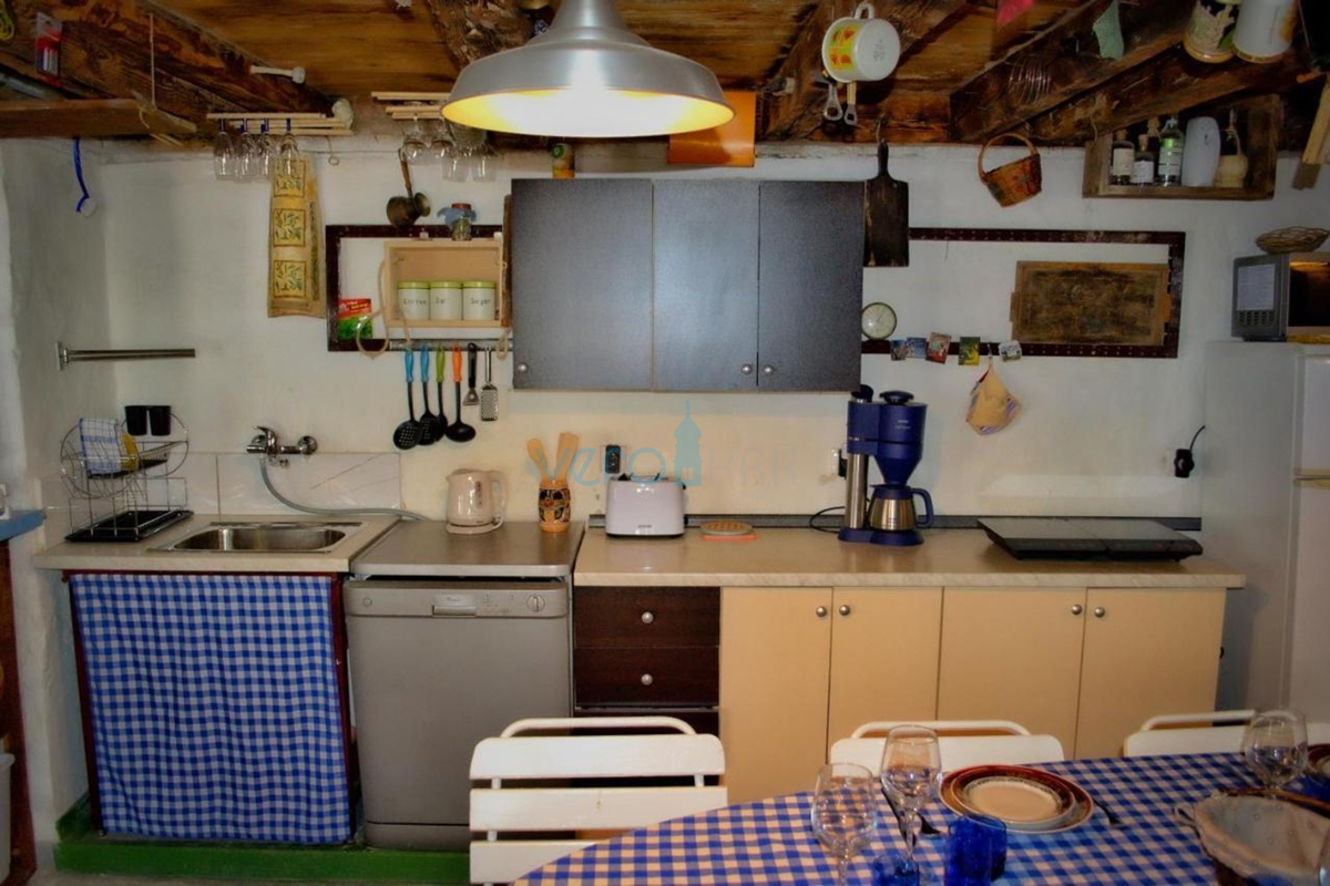 Bakar, ultima della fila, casa vicino al mare, in vendita