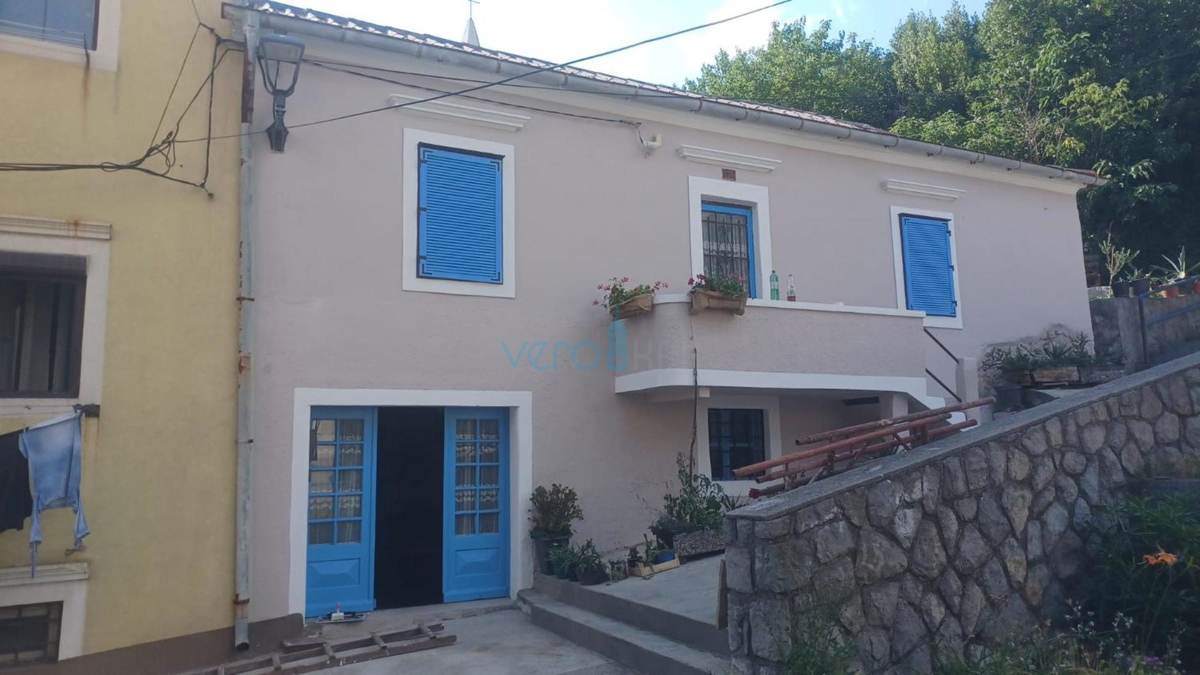 Bakar, ultima della fila, casa vicino al mare, in vendita