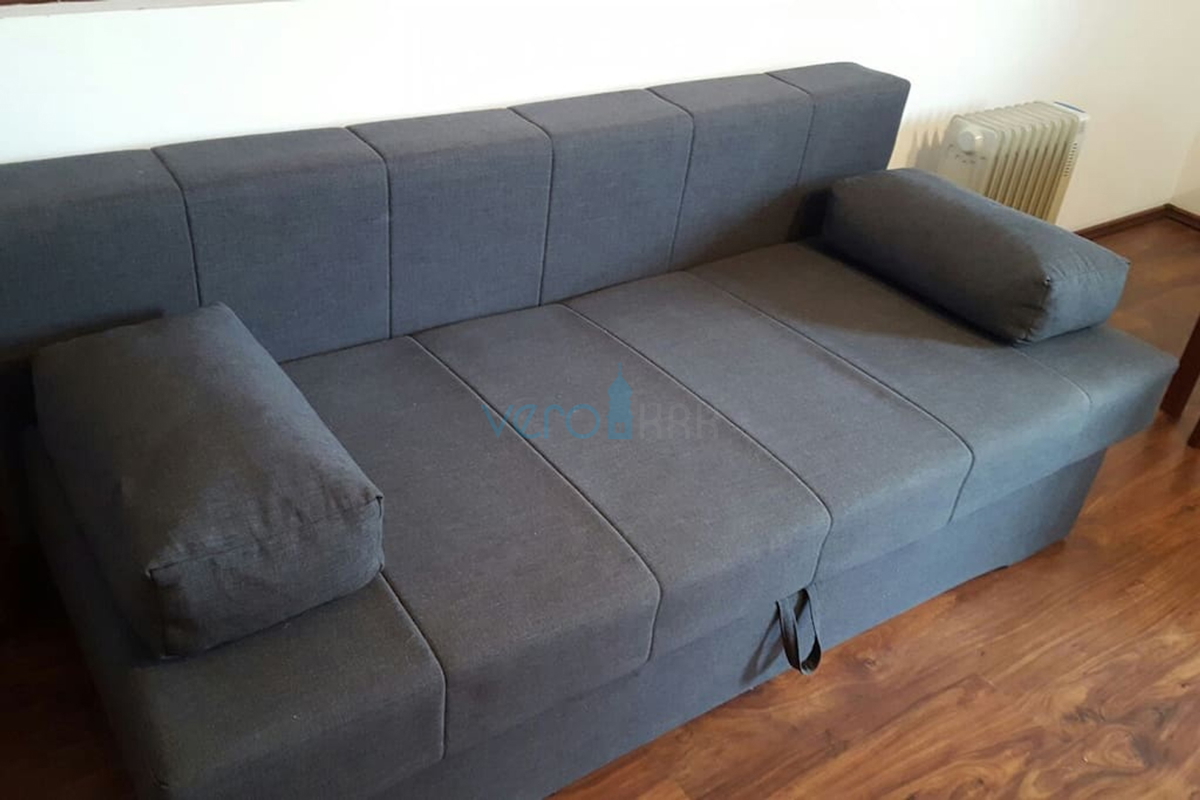 Isola di Krk, Dobrinj, periferia, casa prefabbricata indipendente con giardino