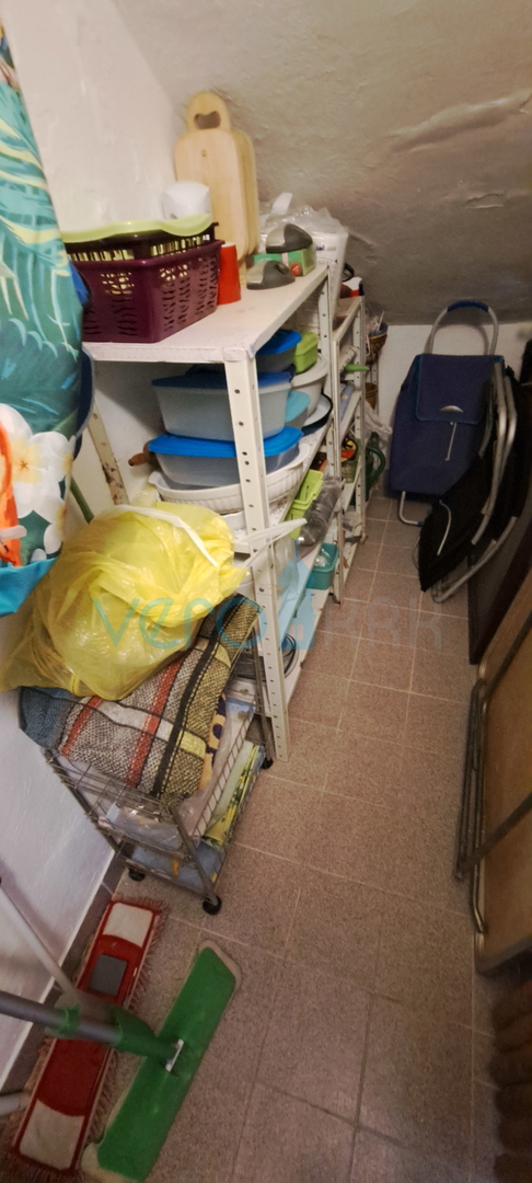 Omišalj, centro, casa a schiera in pietra 130 m2, terrazza, parcheggio, vendita