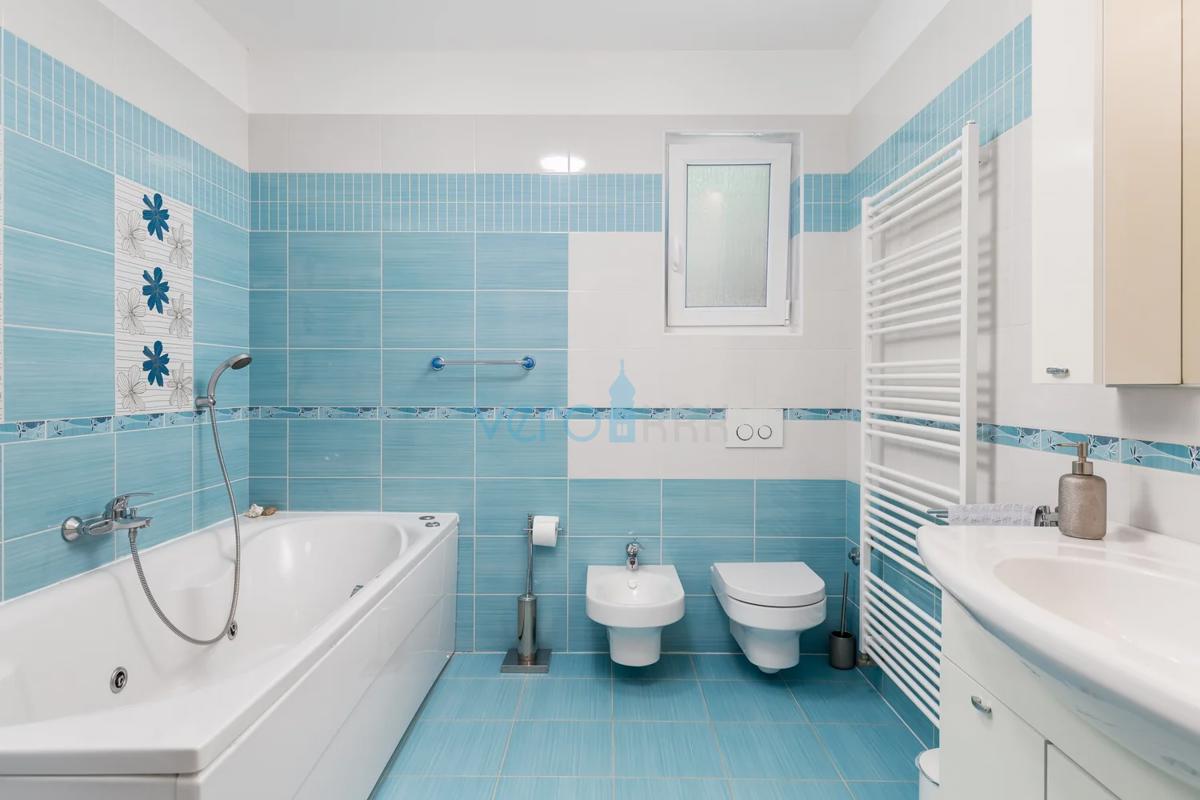 Opatija, periferia, casa vacanze confortevole con vista mare splendida, in vendita