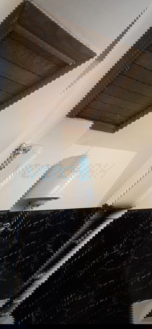 Gorski kotar, Vrbovsko, casa indipendente con 3 appartamenti, giardino, vendita