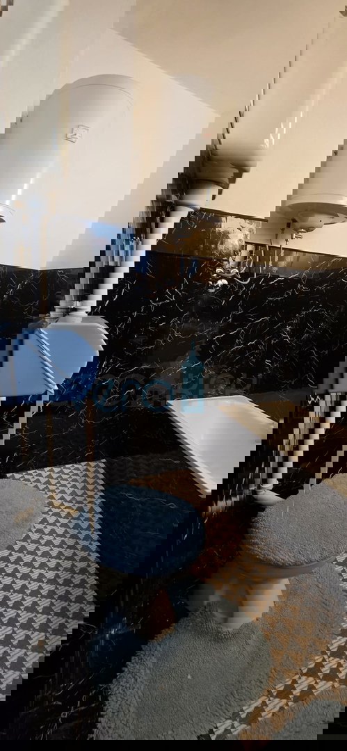 Gorski kotar, Vrbovsko, casa indipendente con 3 appartamenti, giardino, vendita