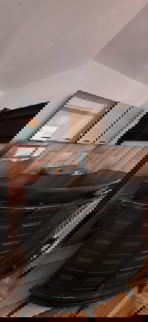 Gorski kotar, Vrbovsko, casa indipendente con 3 appartamenti, giardino, vendita