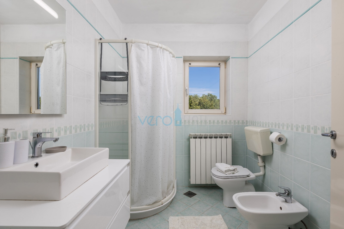 Rijeka, ovest, villa indipendente su terreno di 1500m2, in vendita