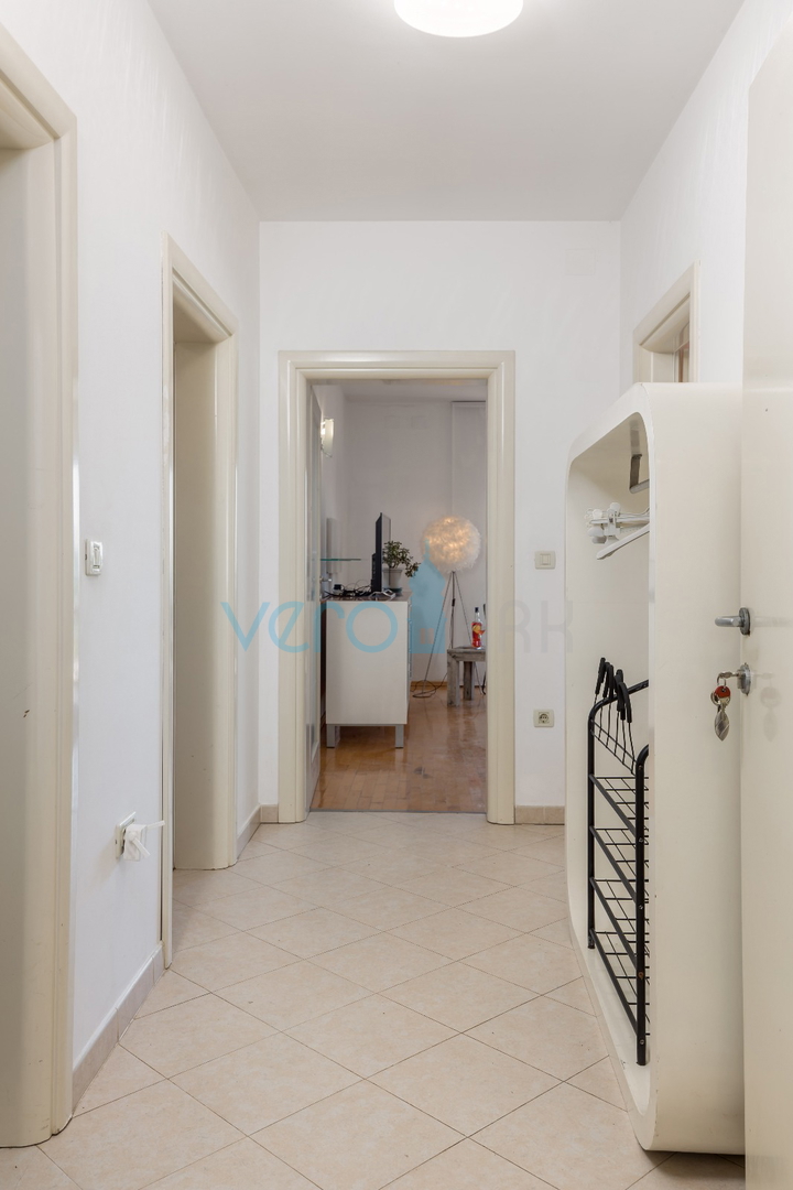 Rijeka, ovest, villa indipendente su terreno di 1500m2, in vendita