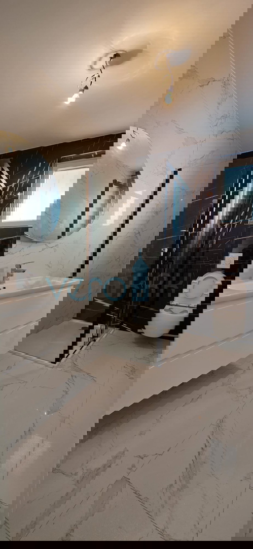 Istra, Novigrad, appartamento di lusso 124 m2, piano terra, nuova costruzione, piscina, vista, giardino, vendita