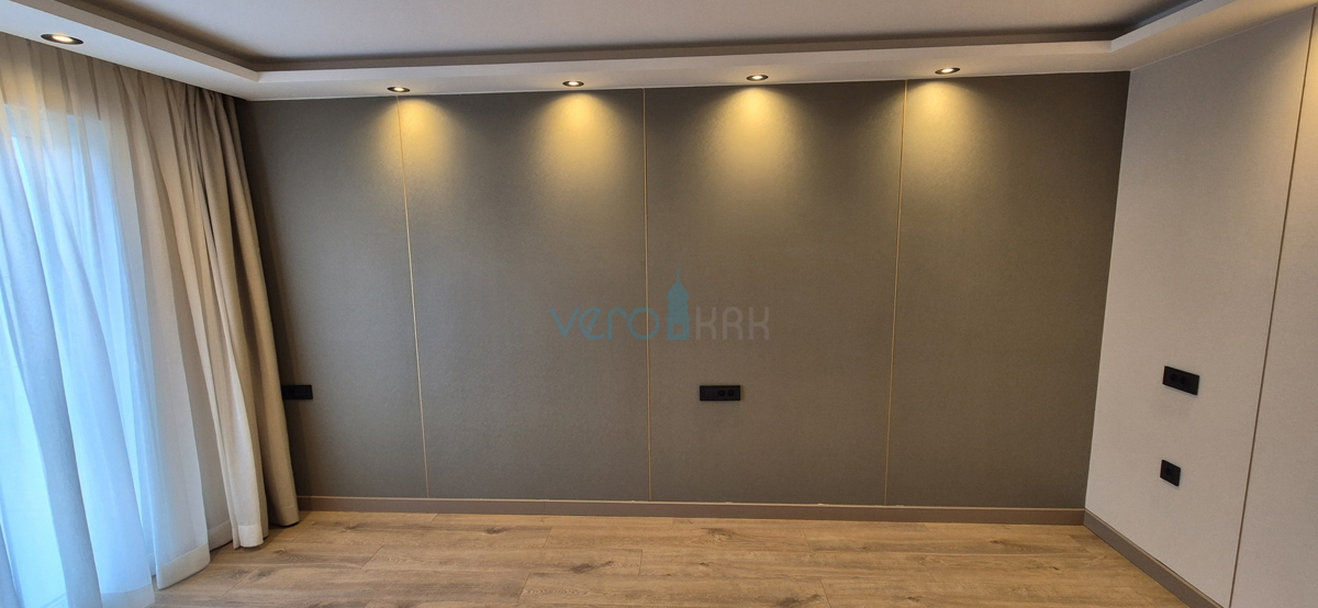 Crikvenica, nuova costruzione, moderno appartamento monolocale di 29 m2 al secondo piano, ascensore, vendita