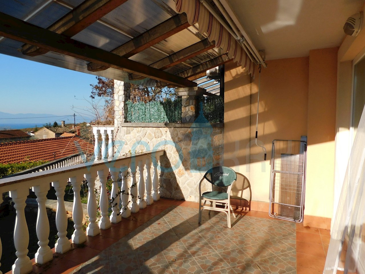 Malinska, appartamento duplex con giardino e vista panoramica sul mare