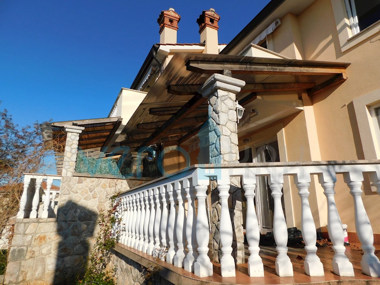 Malinska, appartamento duplex con giardino e vista panoramica sul mare