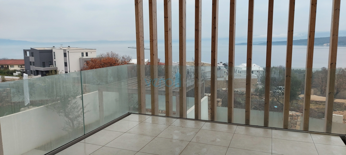 Malinska, periferia, attico di lusso con splendida vista panoramica sul mare