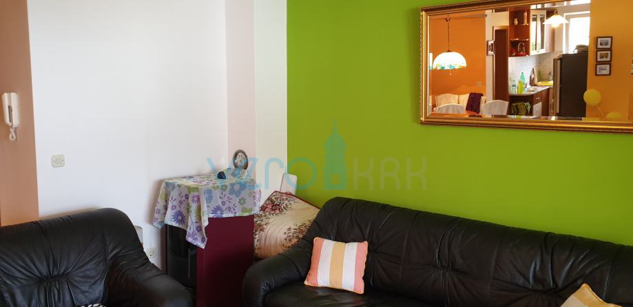 Malinska, appartamento di 52 m2 al piano con vista mare