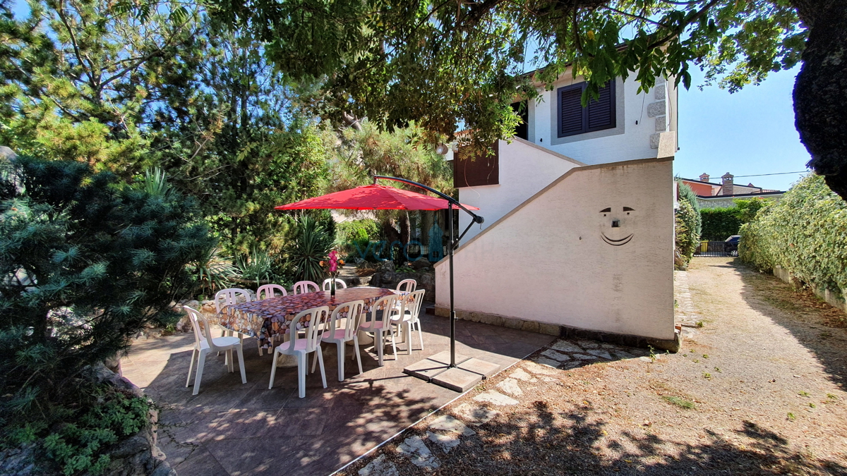 Città di Krk, area circostante, casa indipendente con 5 appartamenti e vista mare