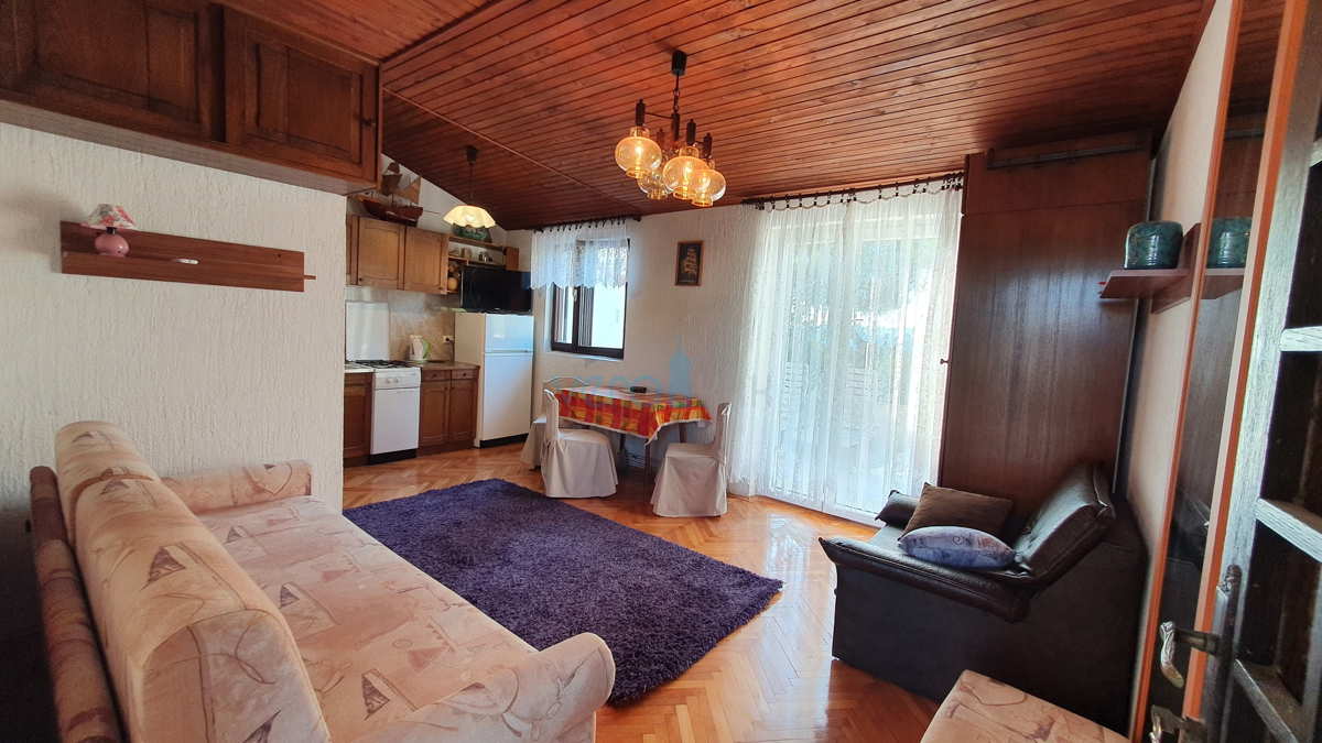 Città di Krk, area circostante, casa indipendente con 5 appartamenti e vista mare