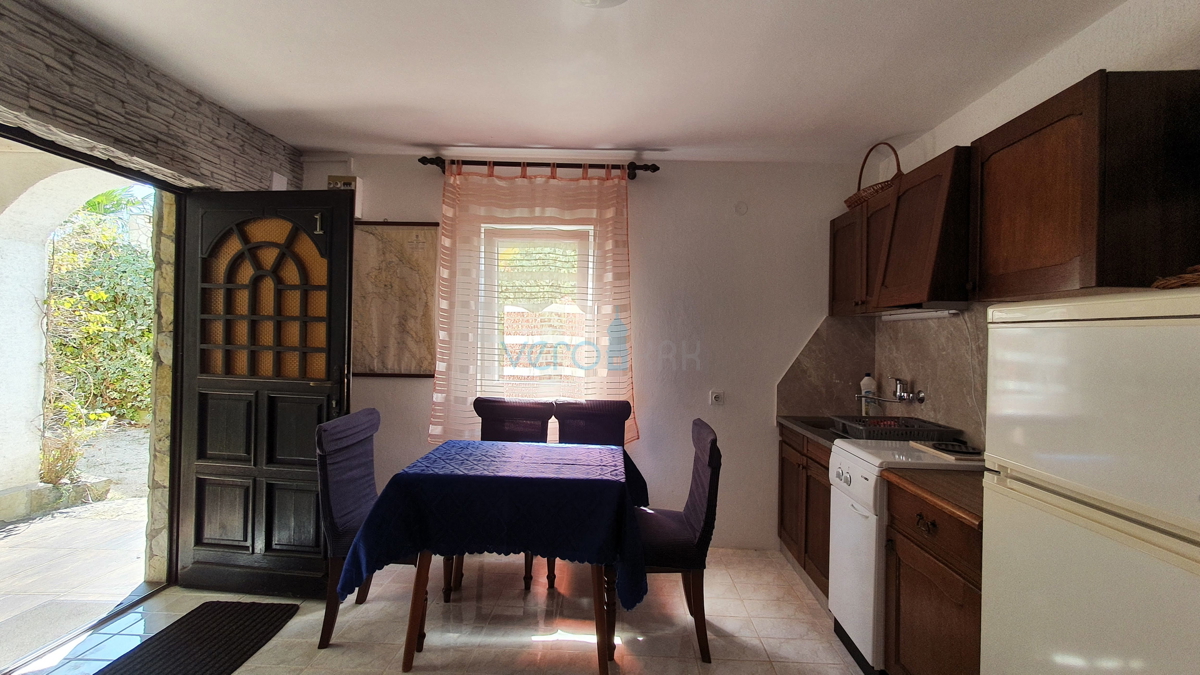 Città di Krk, area circostante, casa indipendente con 5 appartamenti e vista mare