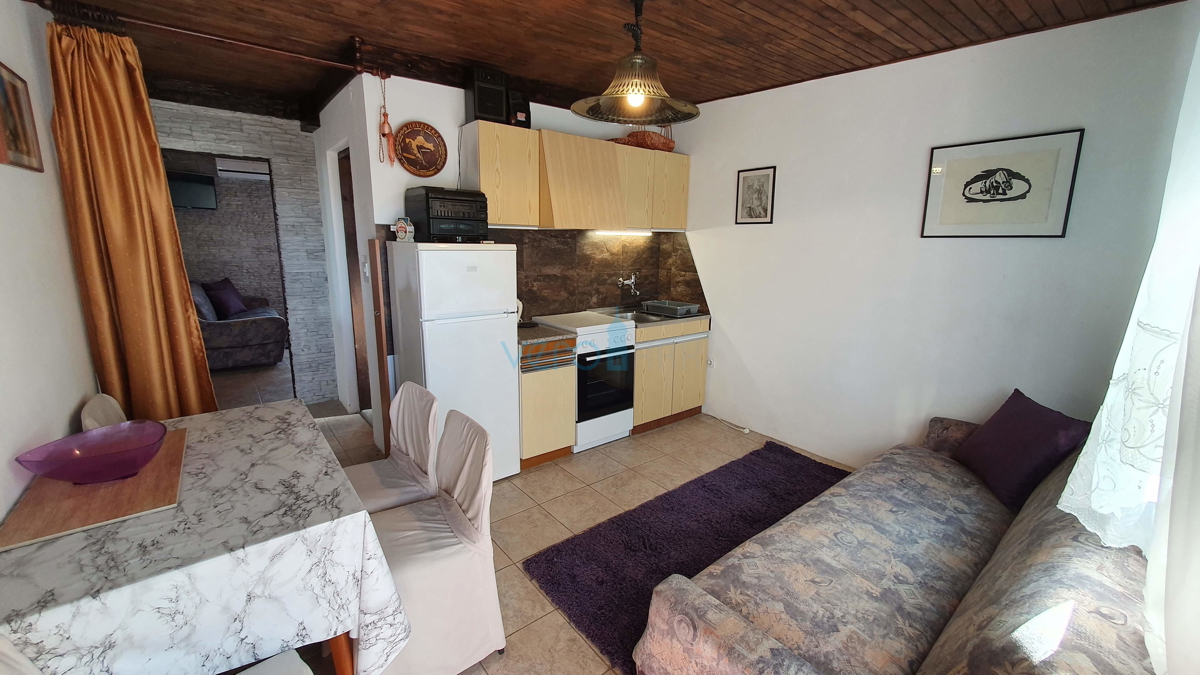 Città di Krk, area circostante, casa indipendente con 5 appartamenti e vista mare