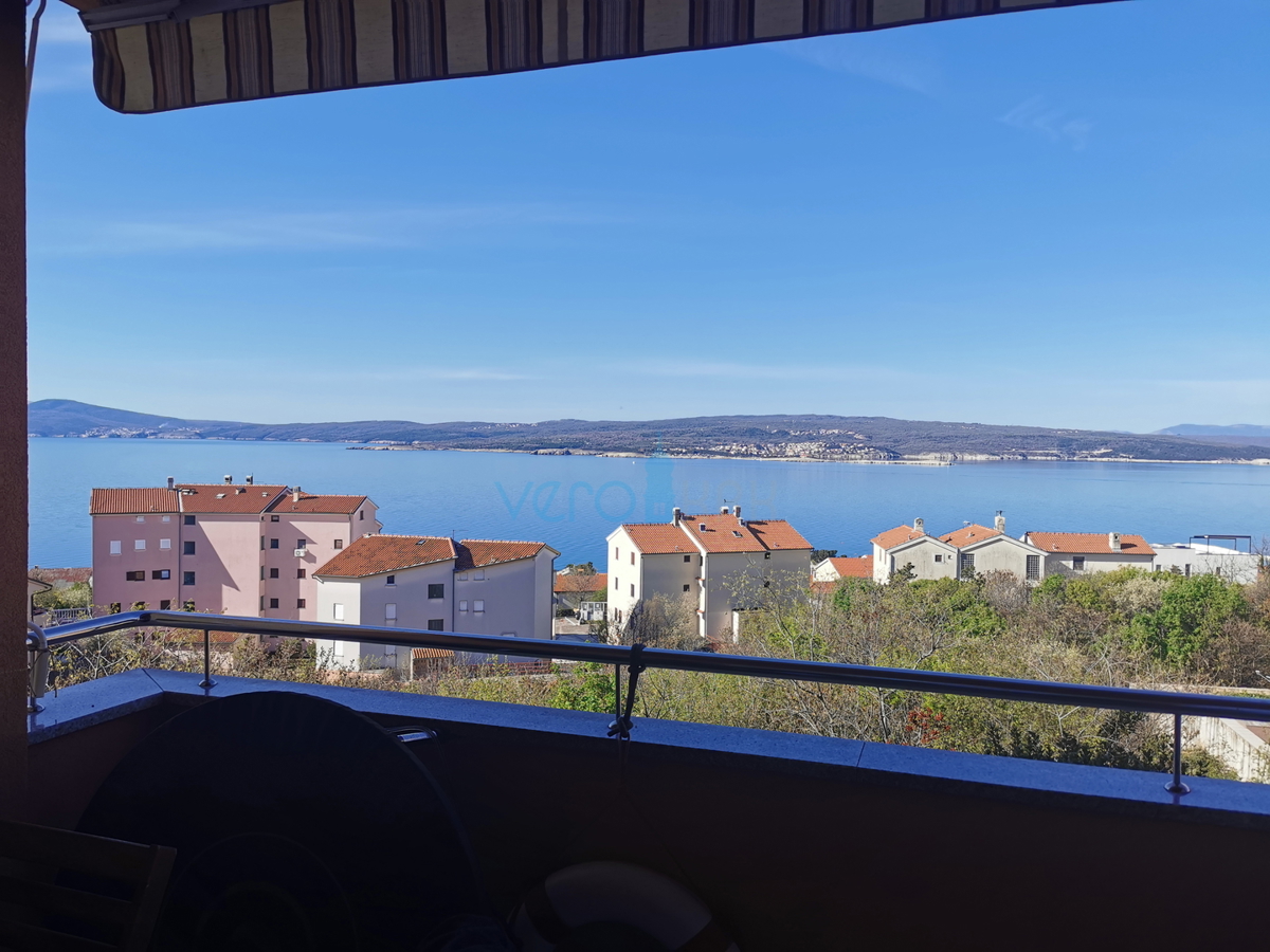 Crikvenica – neueres Gebäude, drei Schlafzimmer, Aussicht, Balkon, zu verkaufen