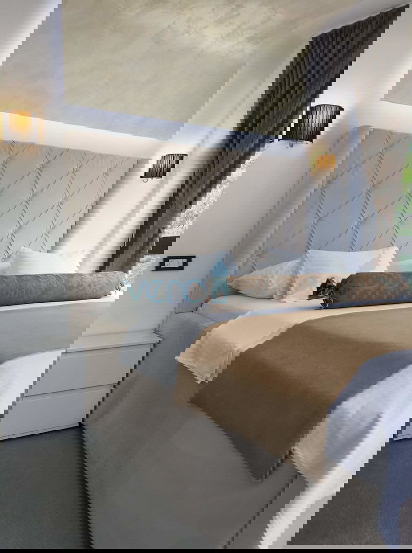 Crikvenica, entroterra - villa urbana con piscina, vendita