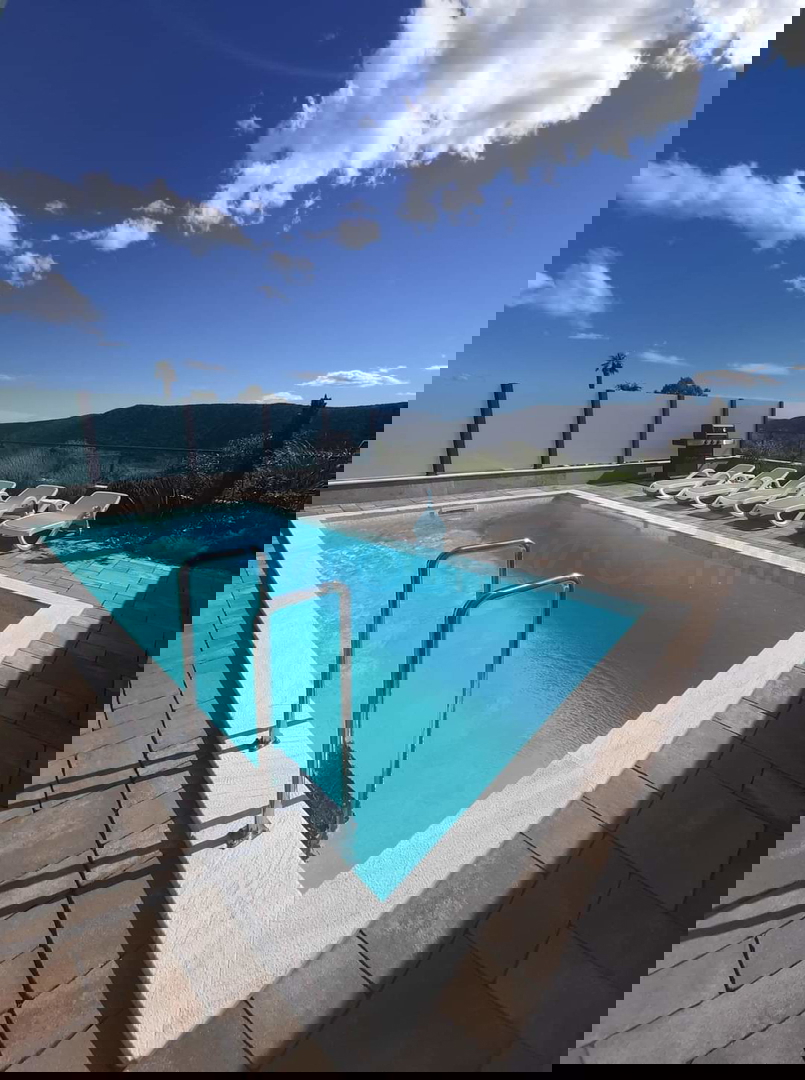 Crikvenica, entroterra - villa urbana con piscina, vendita