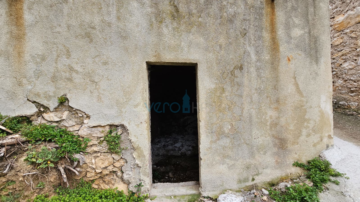 Isola di Krk, Stara Baška, casa in pietra, indipendente, 60 m dal mare, vista sul mare, parcheggio, in vendita