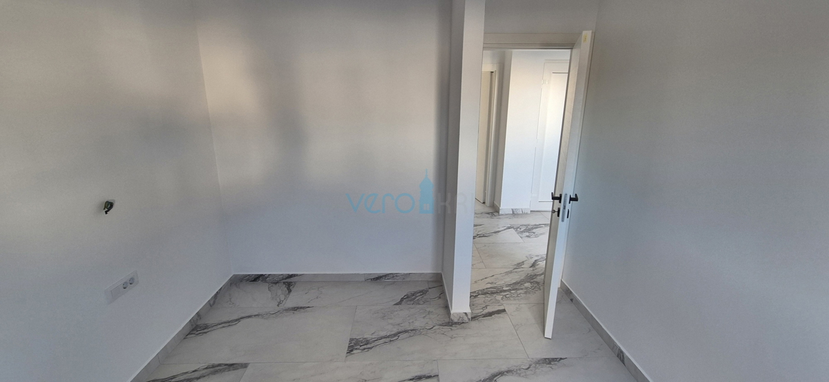 Uvala Soline, isola di Krk, nuova costruzione, appartamento bilocale al primo piano, vista mare, in vendita