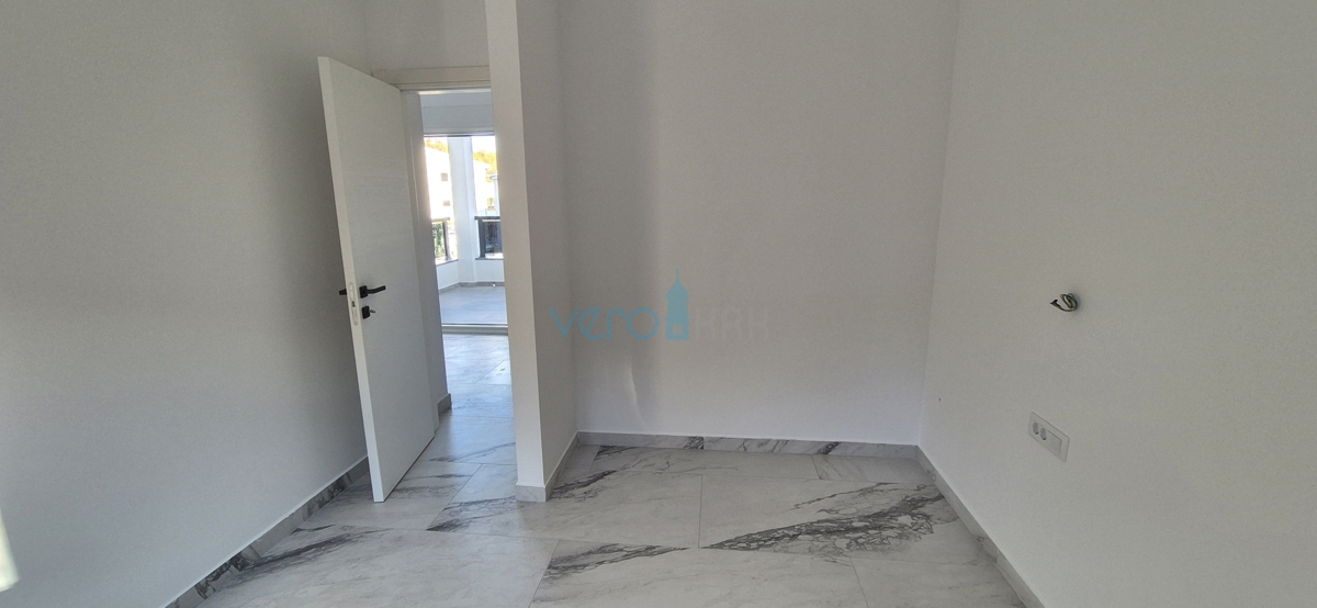 Uvala Soline, isola di Krk, nuova costruzione, appartamento bilocale al primo piano, vista mare, in vendita