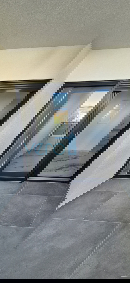 Uvala Soline, isola di Krk, nuova costruzione, appartamento bilocale al primo piano, vista mare, in vendita