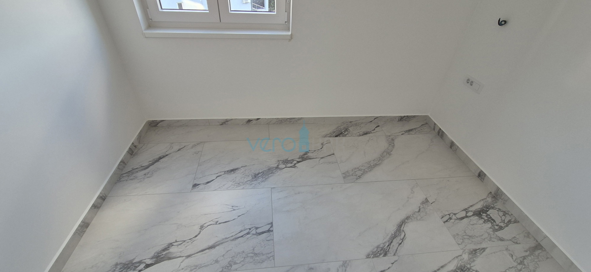 Uvala Soline, isola di Krk, nuova costruzione, appartamento bilocale al primo piano, vista mare, in vendita