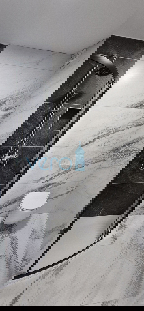 Uvala Soline, isola di Krk, nuova costruzione, appartamento bilocale al primo piano, vista mare, in vendita