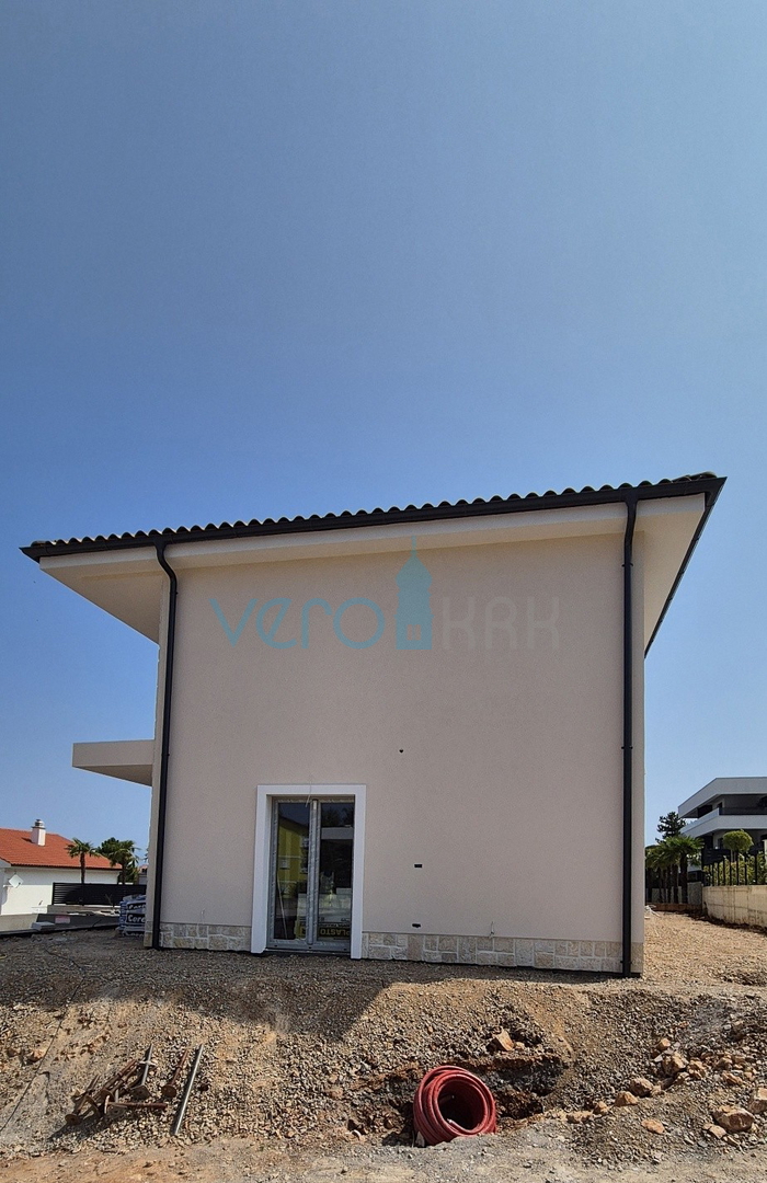 Malinska, isola di Krk, nuova costruzione, casa bifamiliare, piscina, giardino, vista