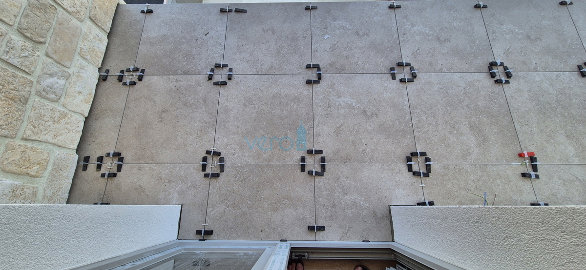 Malinska, isola di Krk, nuova costruzione, casa bifamiliare, piscina, giardino, vista