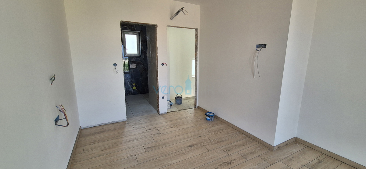 Malinska, isola di Krk, nuova costruzione, casa bifamiliare, piscina, giardino, vista