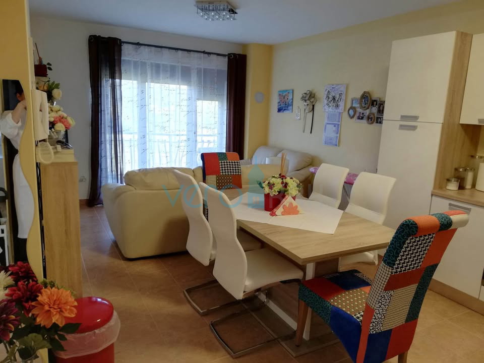 Gorski Kotar, Fužine, Vrata, appartamento bilocale al piano terra, ripostiglio, vendita