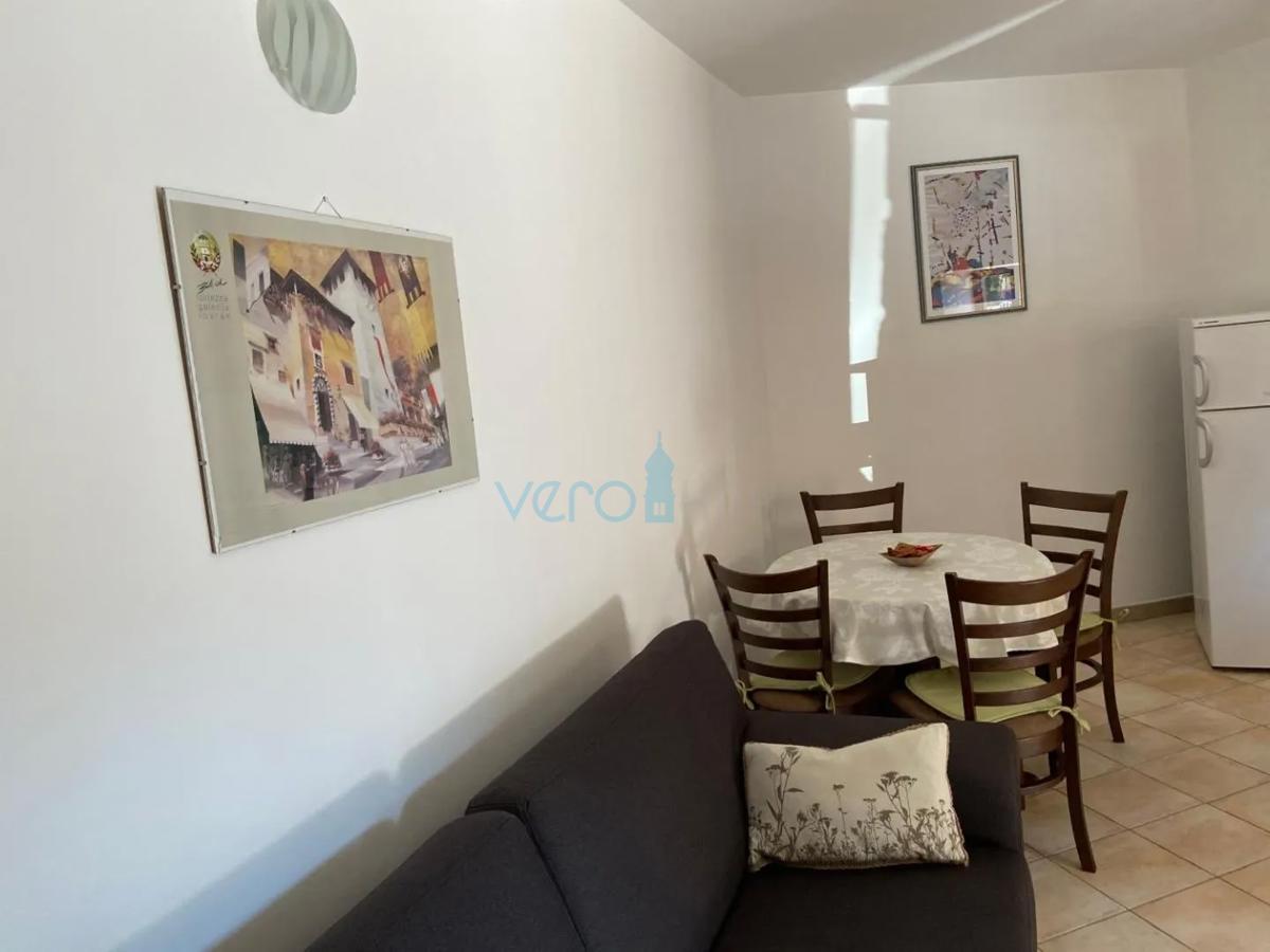 Isola di Krk, Malinska, periferia, casa con 2 appartamenti, prima fila sul mare, vista, in vendita