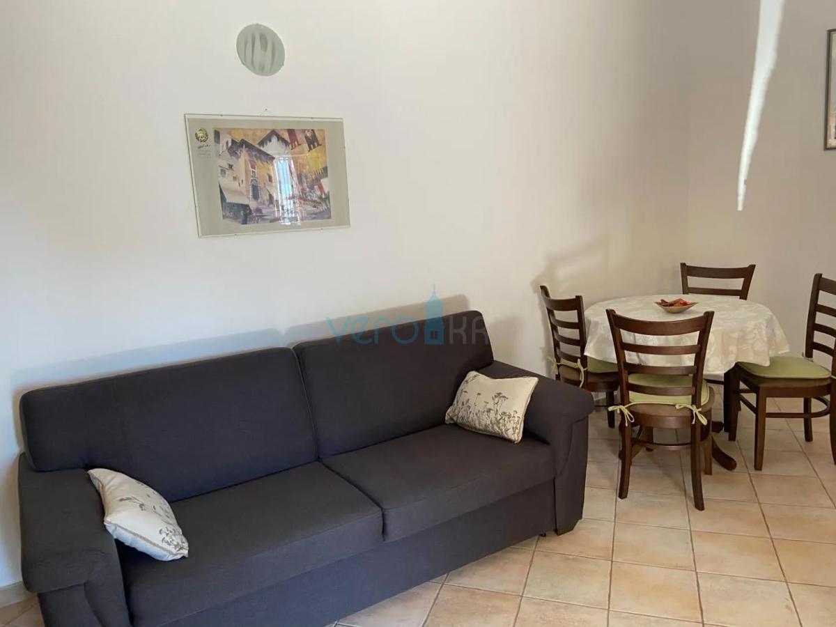 Isola di Krk, Malinska, periferia, casa con 2 appartamenti, prima fila sul mare, vista, in vendita