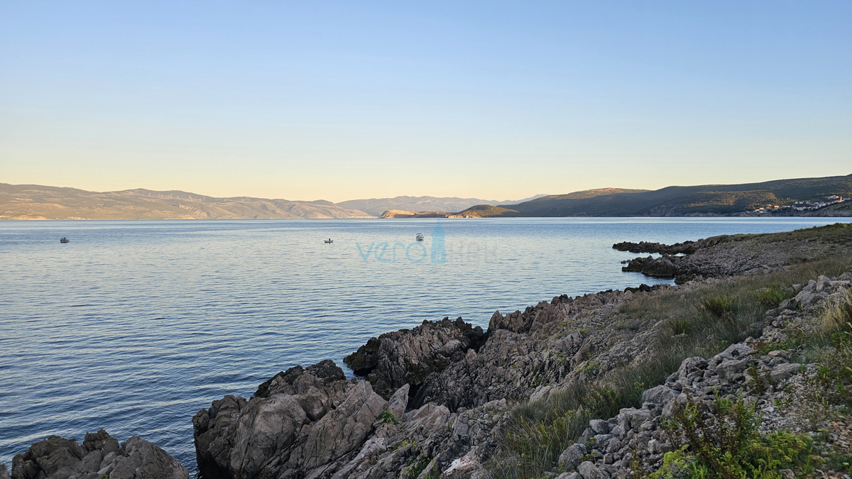 Isola di Krk, Vrbnik, Risika, terreno edificabile 2521 m2, 83,30 Eur/m2, vendita