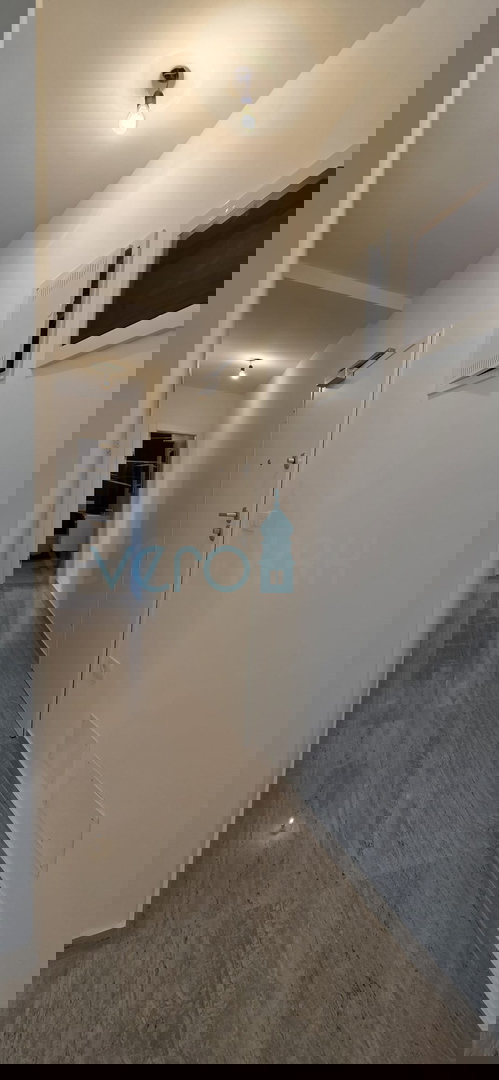 Istra, Novigrad, appartamento 92 m2, 1° piano, nuova costruzione, 2 terrazze, vista mare, vendita