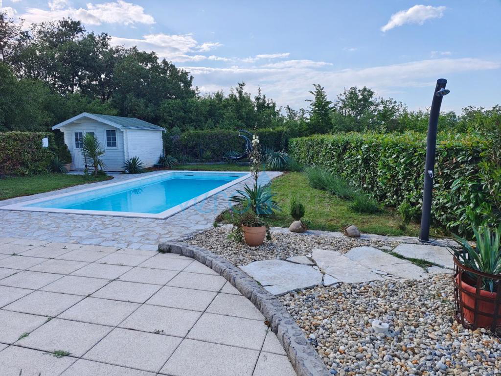 Isola di Krk, Šilo, periferia, casa familiare indipendente, giardino, piscina, vista mare, in vendita