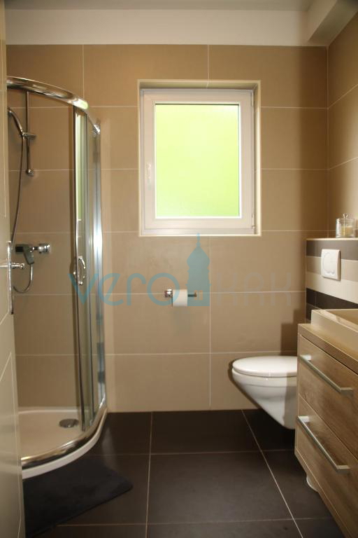 Isola di Krk, Šilo, periferia, casa familiare indipendente, giardino, piscina, vista mare, in vendita