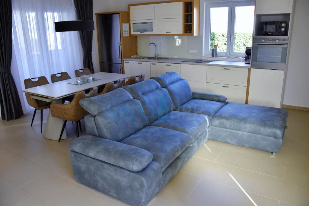 Isola di Krk, Šilo, periferia, casa familiare indipendente, giardino, piscina, vista mare, in vendita