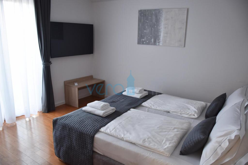 Isola di Krk, Šilo, periferia, casa familiare indipendente, giardino, piscina, vista mare, in vendita