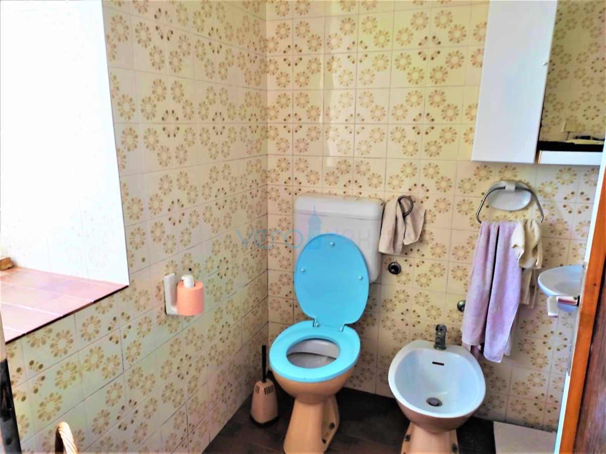 Hreljin - casa con una bellissima vista + terreno edificabile 876 m2, in vendita