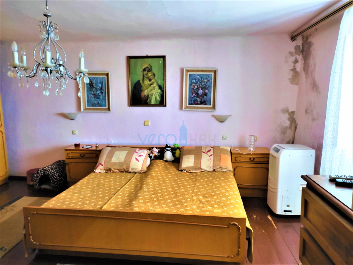 Hreljin - casa con una bellissima vista + terreno edificabile 876 m2, in vendita