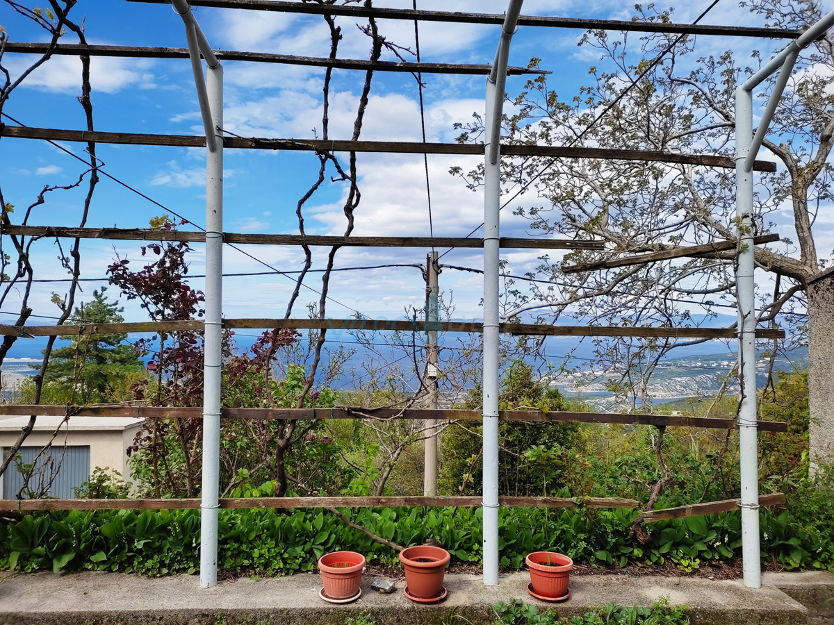 Hreljin - casa con una bellissima vista + terreno edificabile 876 m2, in vendita