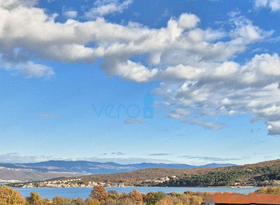 Baia Soline, isola di Krk, nuova costruzione, appartamento bilocale al 2° piano, vista mare, in vendita