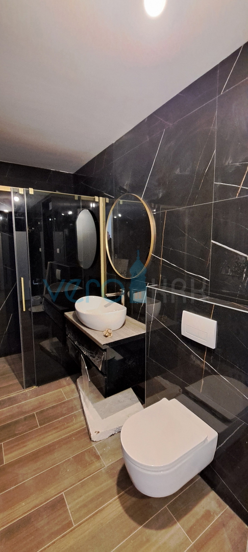 Città di Krk, moderno appartamento duplex, piscina sul tetto, terrazza, vista, nuova costruzione, vendita