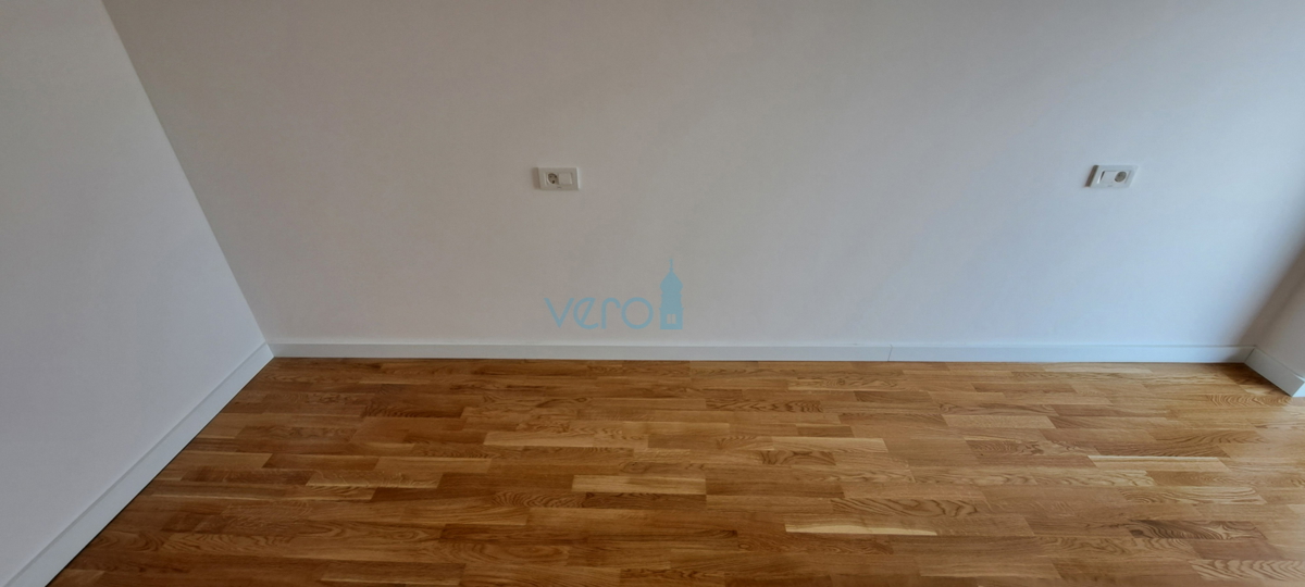 Città di Krk, moderno appartamento duplex, piscina sul tetto, terrazza, vista, nuova costruzione, vendita