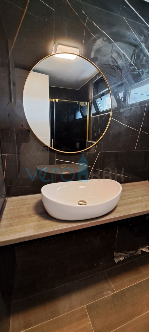 Città di Krk, moderno appartamento duplex, piscina sul tetto, terrazza, vista, nuova costruzione, vendita