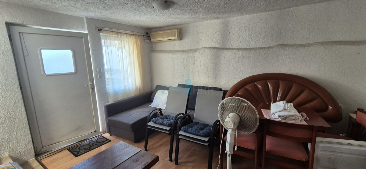 Bakar, Hreljin, Villa indipendente con due appartamenti, giardino e vista mare, in vendita